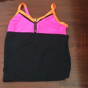 California kisses dance crop top